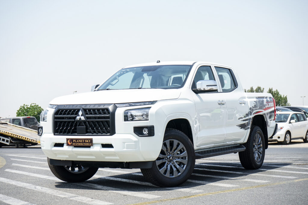 MITSUBISHI L200 2.4L PETROL M/T GLS 4X4 2025 MODEL