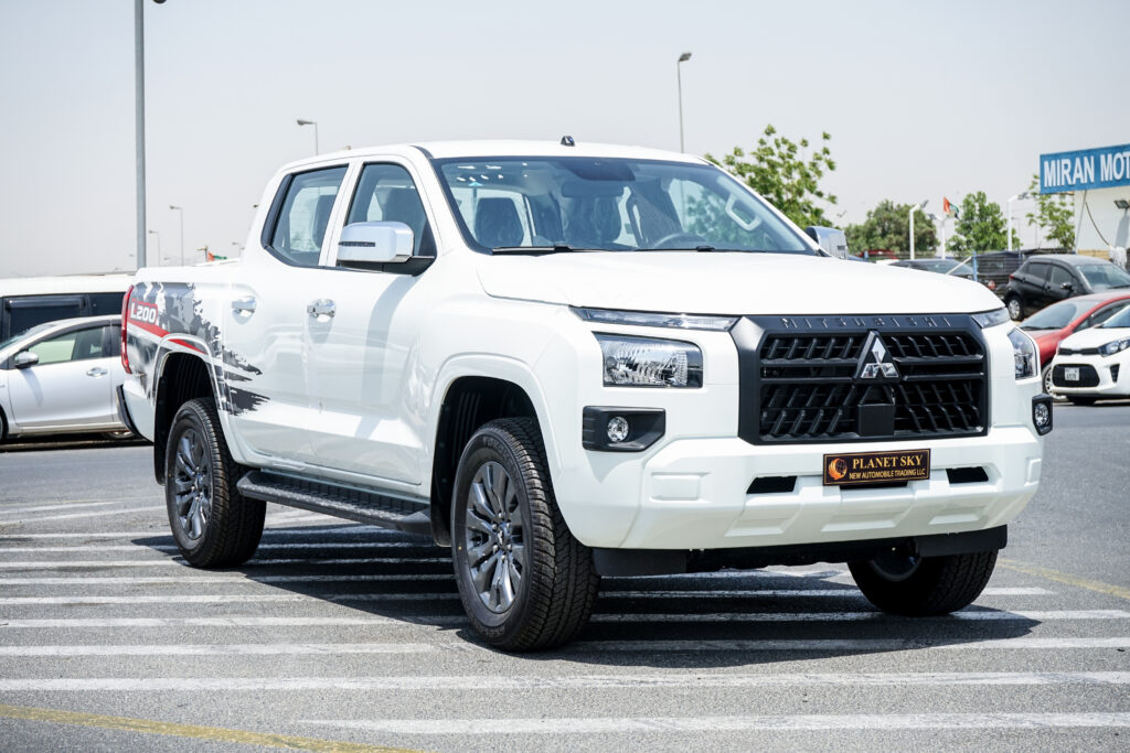 MITSUBISHI L200 2.4L PETROL M/T GLS 4X4 2025 MODEL